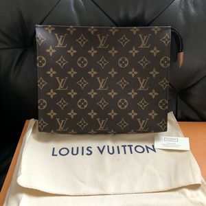 Louis Vuitton Pouch 26